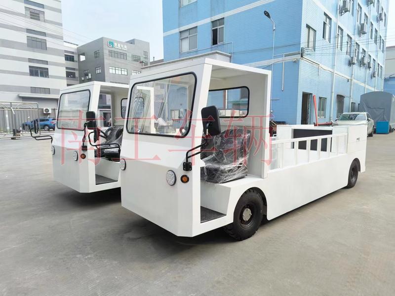 2吨座驾式纯电动168体育官方网站(中国)有限公司 电动工具拖车