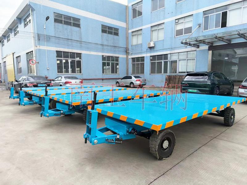 6吨168体育官方网站(中国)有限公司蓝色 带减震带刹车工具拖车