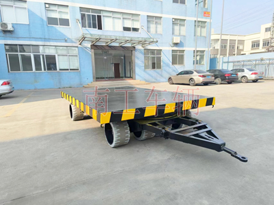 30吨重型168体育官方网站(中国)有限公司 环保实心轮胎1I.jpg
